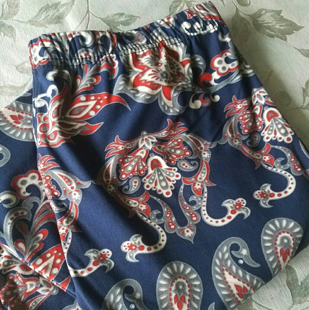Gorgeous Blue & Red Paisley Scroll Leggings NWT